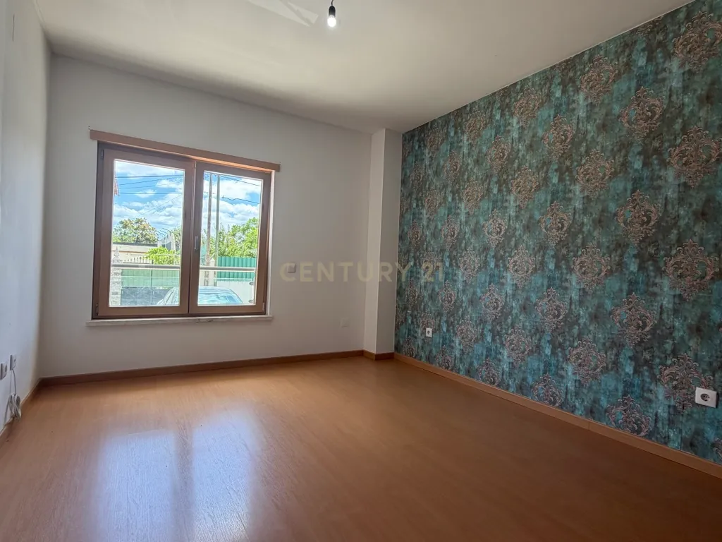 Apartamento T4 com Arrecadação, na Cascalheira, Pinhal Novo - Image 18