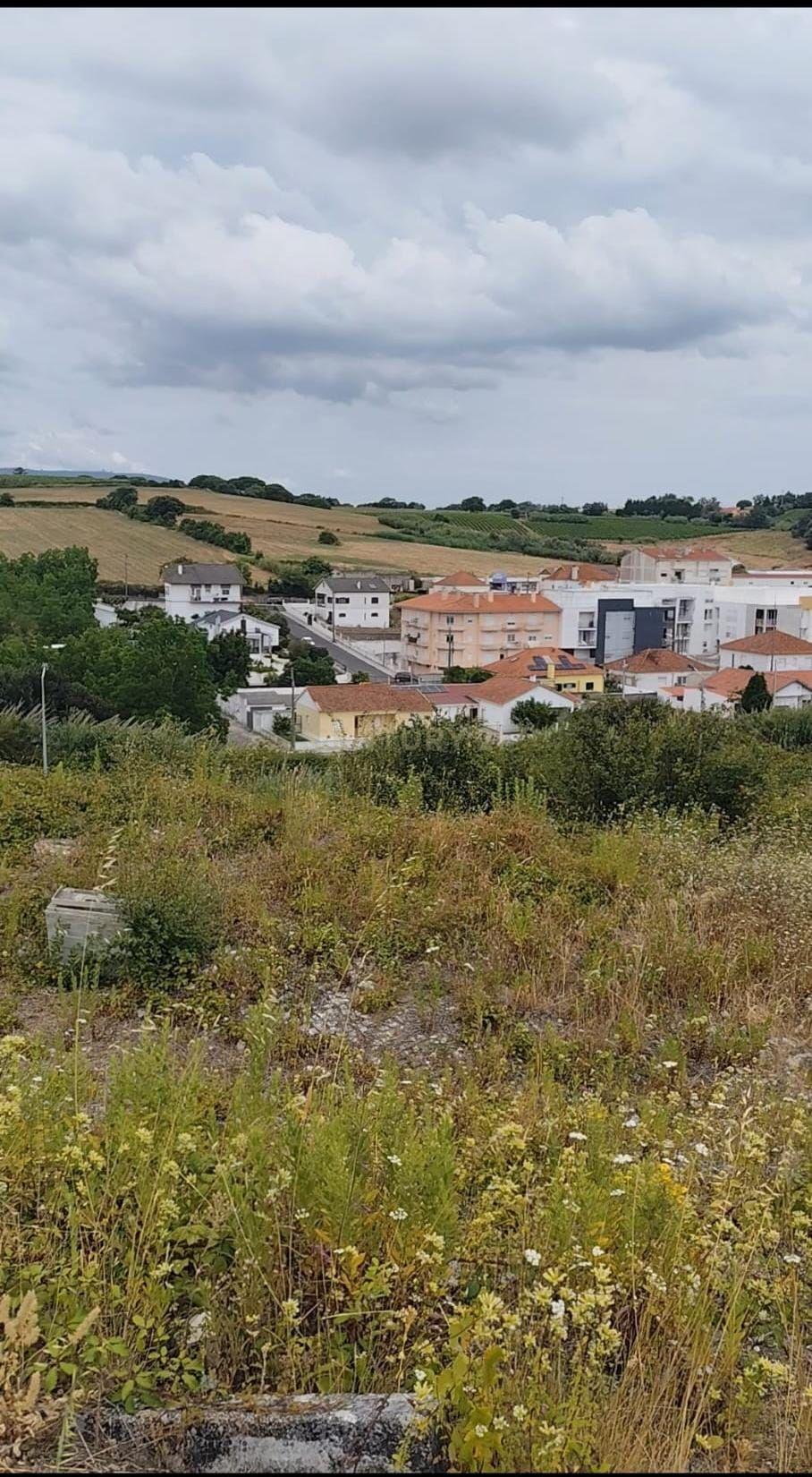 Fotografia 9 de Oportunidade de investimento: terreno para construção de 8 fogos na Merceana  8 apartamentos)
