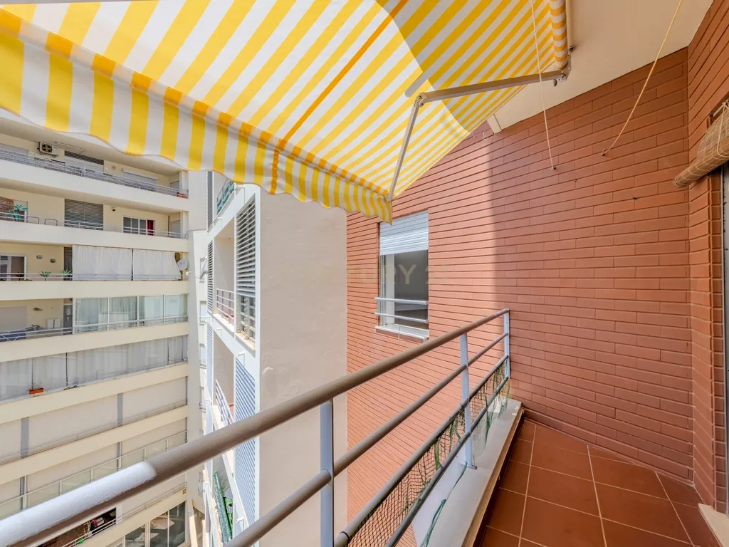 Apartamento T2 - Oportunidade Única a 5 Min da Praia da Rocha! - Image 50