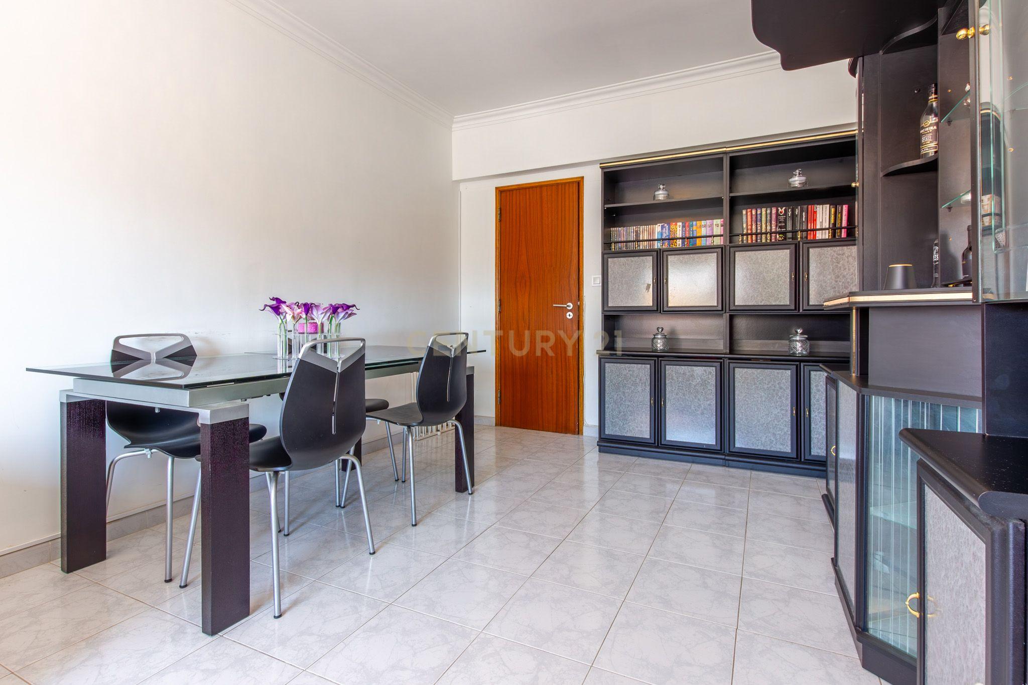 Fotografia 11 de 🏠 Apartamento T2 | 78 m² com varandas e ar condicionado | Seixal | 🏠