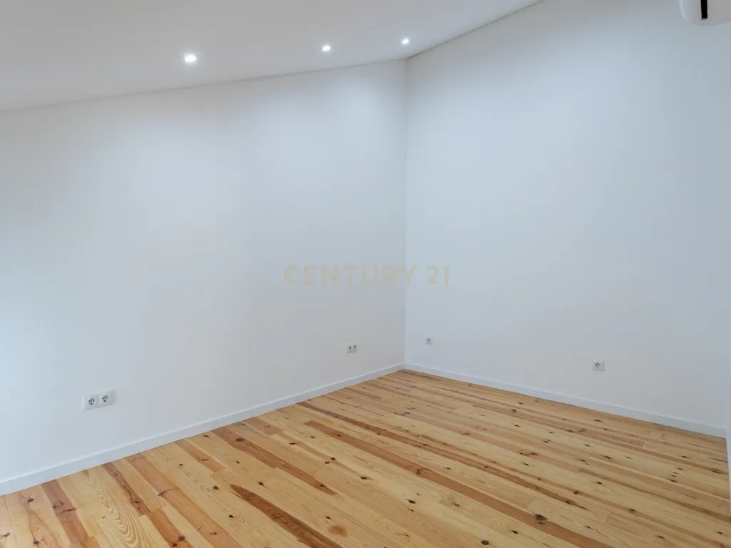 Moradia totalmente renovada no coração de Lisboa, com 4 suites - Image 22