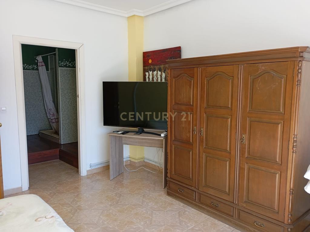 Apartamento Espetacular em Cáceres com Vista e Varandas - Image 21