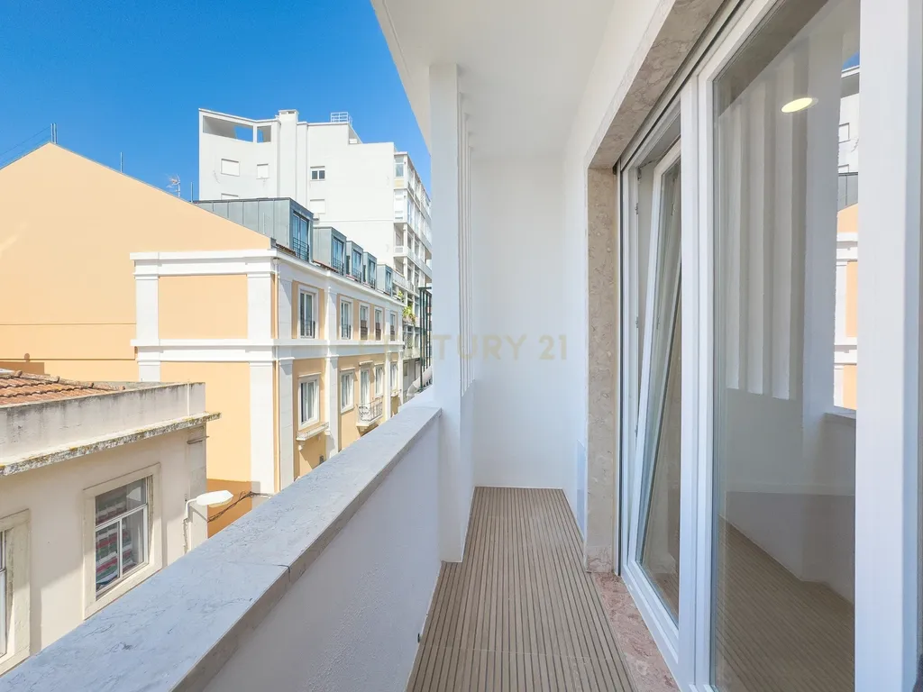 Oportunidade em Campo de Ourique - Image 8