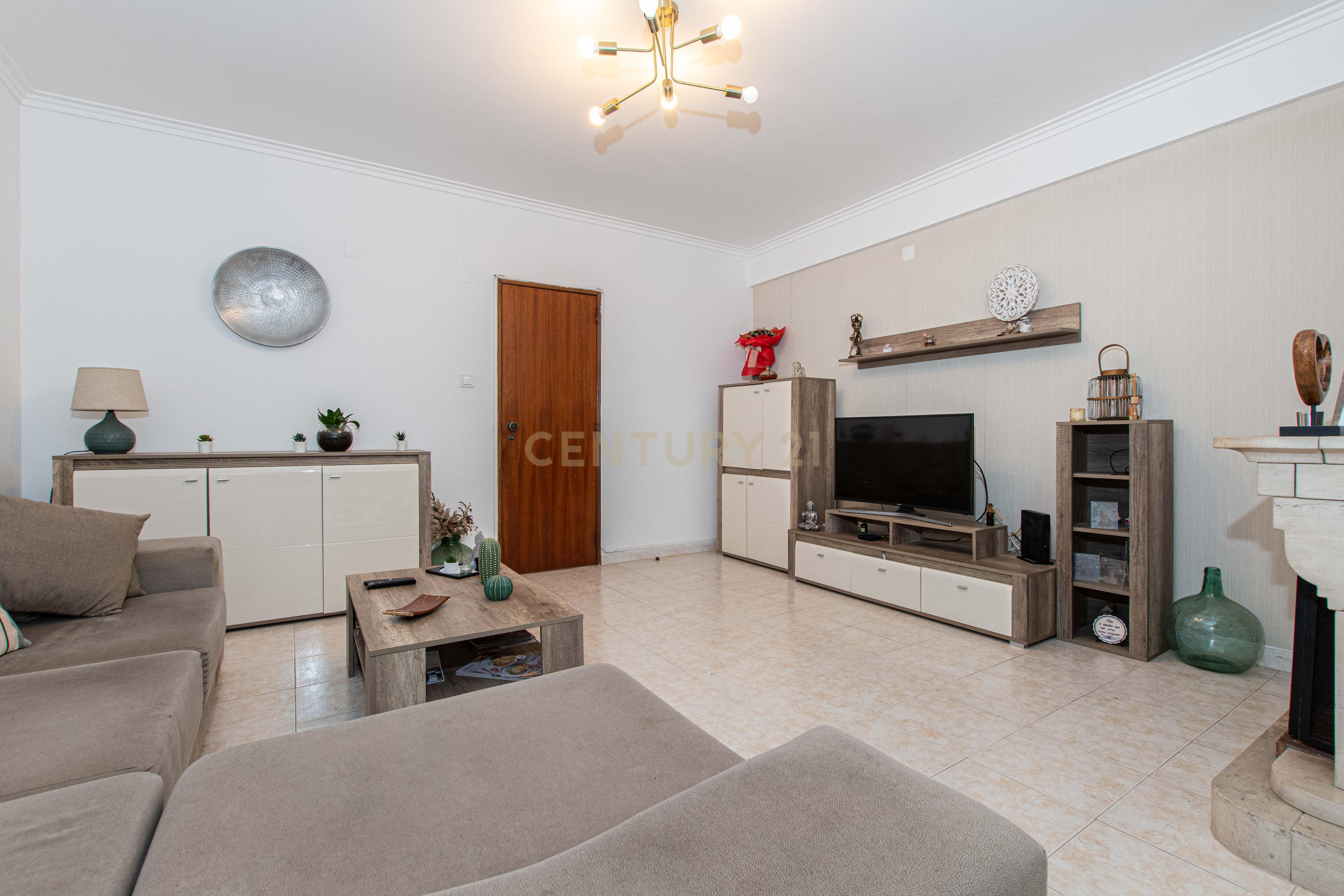 Excelente T3 Ramada - Image 12