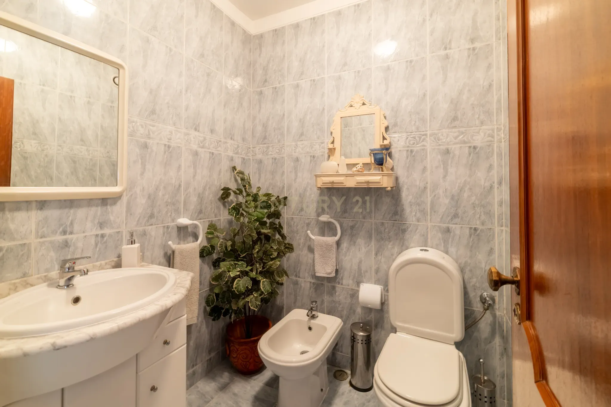 Fotografia 7 de Duplex T3 com Suíte, Varanda e Garagem junto ao El Corte Inglés