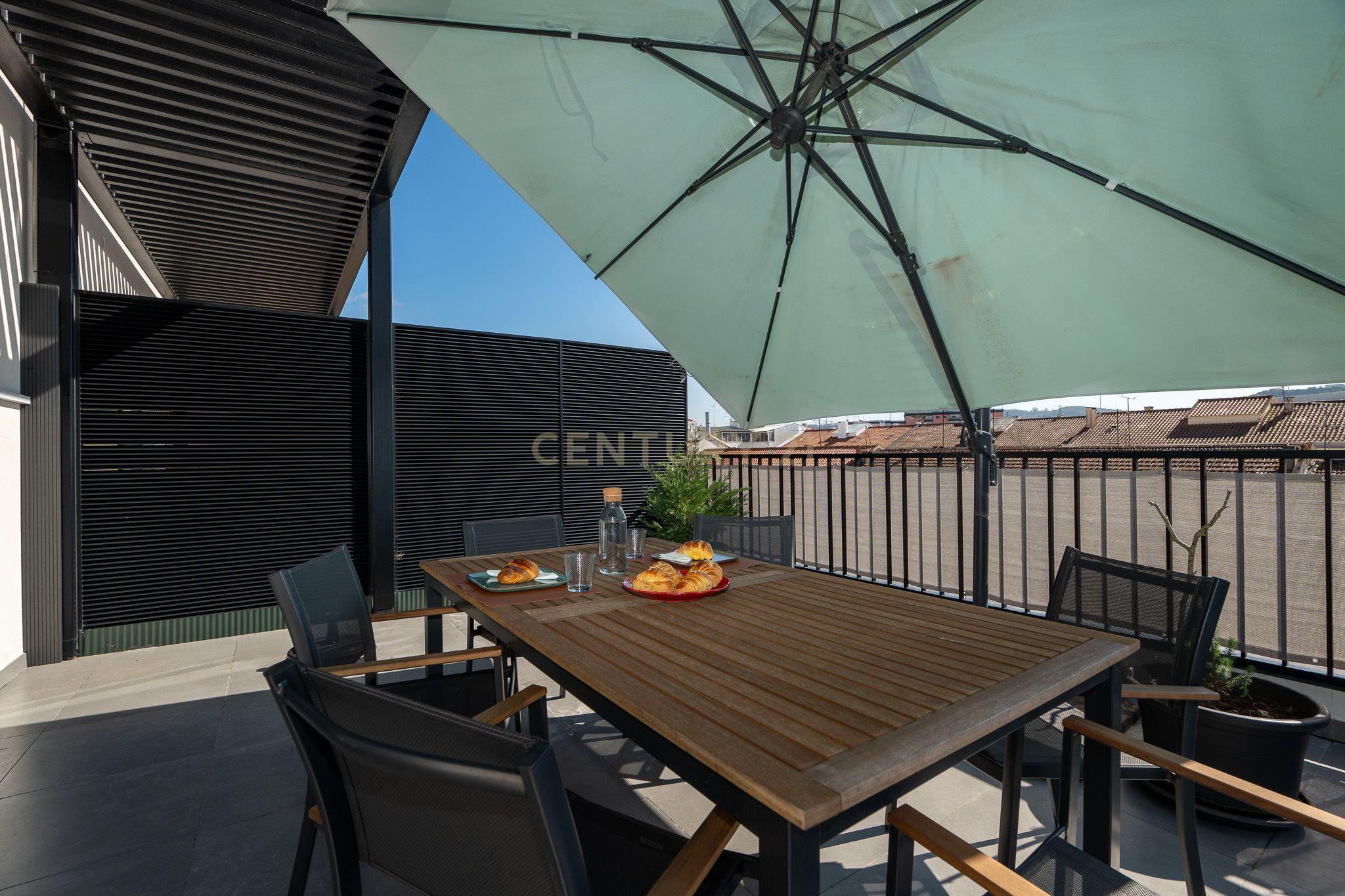 Apartamento T3+1 duplex, com terraço e estacionamento, no centro da cidade de Torres Vedras - Image 67