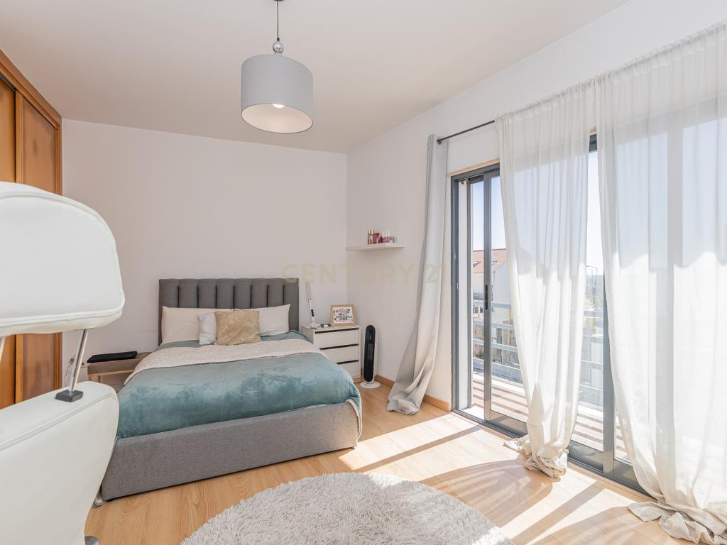 Moradia Moderna T4 em São Domingos de Rana, Cascais - Image 37