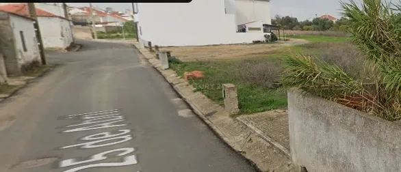 Vila Nova da Baronia , Alvito, cinco Lotes urbanos que poderá transformar com novo projeto, por exemplo- fazer de 2 lotes um só lote - Image 1