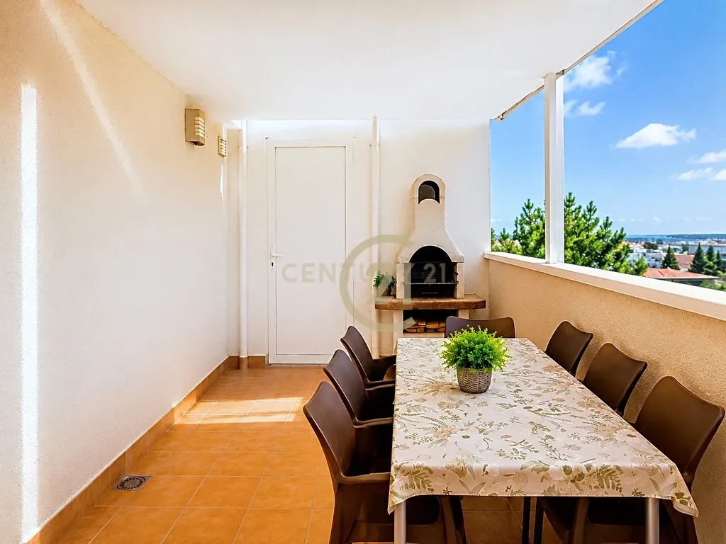 Cobertura de 5 Quartos com Terraço e Churrasqueira: Ideal para Família Numerosa ou Segregação em 2 Habitações! - Image 36