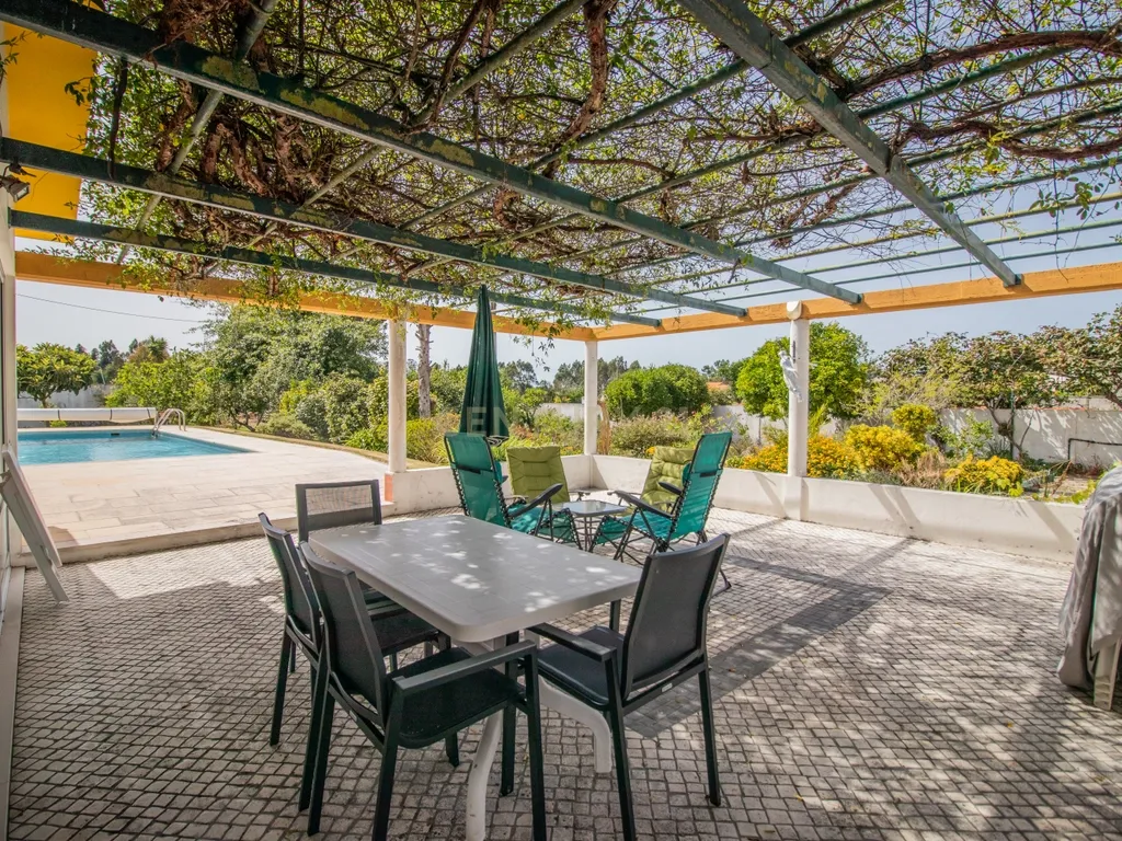 Moradia térrea T3+T0 com piscina, garagem e terreno com 2.257 m², no Ervedal, em Quiaios - Image 47