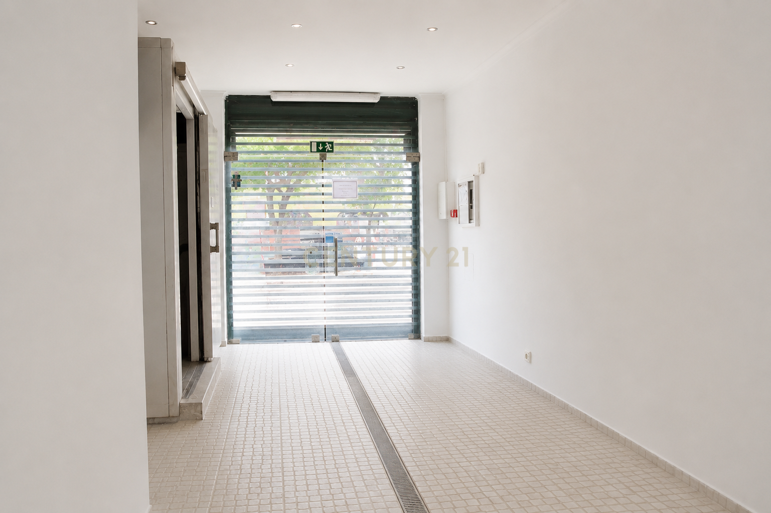 Fotografia 2 de Loja em Benfica, Lisboa - 62m²