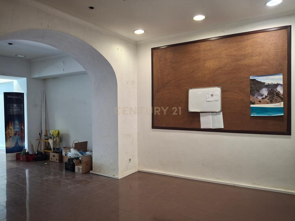 Prédio no Montijo com apartamento 1º piso e loja R/c - Image 18