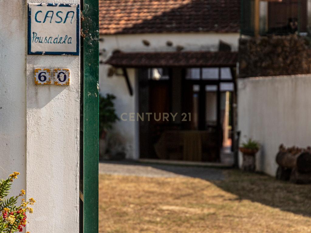 Encantadora Casa de Hóspedes em Aveiro com Jardim e Terraço - Image 14
