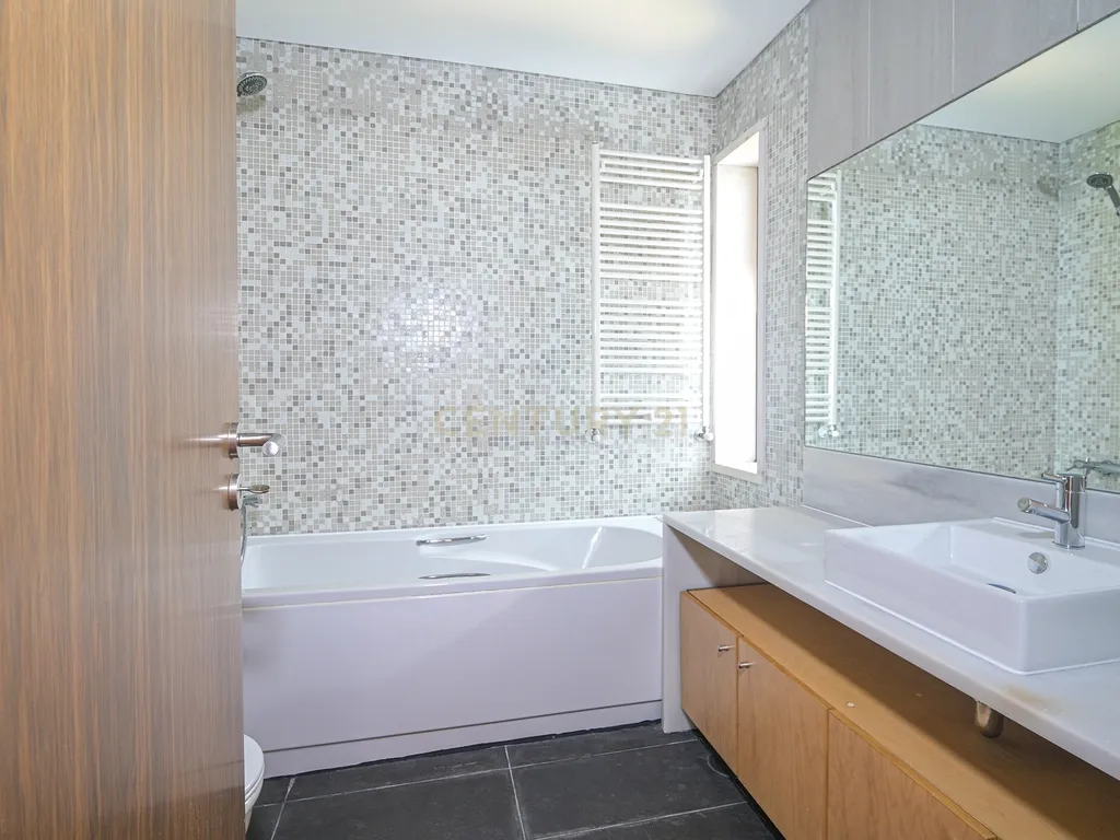 Moradia em Banda T4 no Empreendimento Oeiras Golfe Residence - Image 47