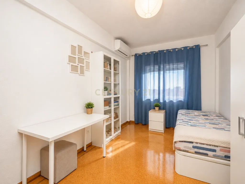 T3 Semi-Remodelado em São Sebastião, Setúbal - Image 13