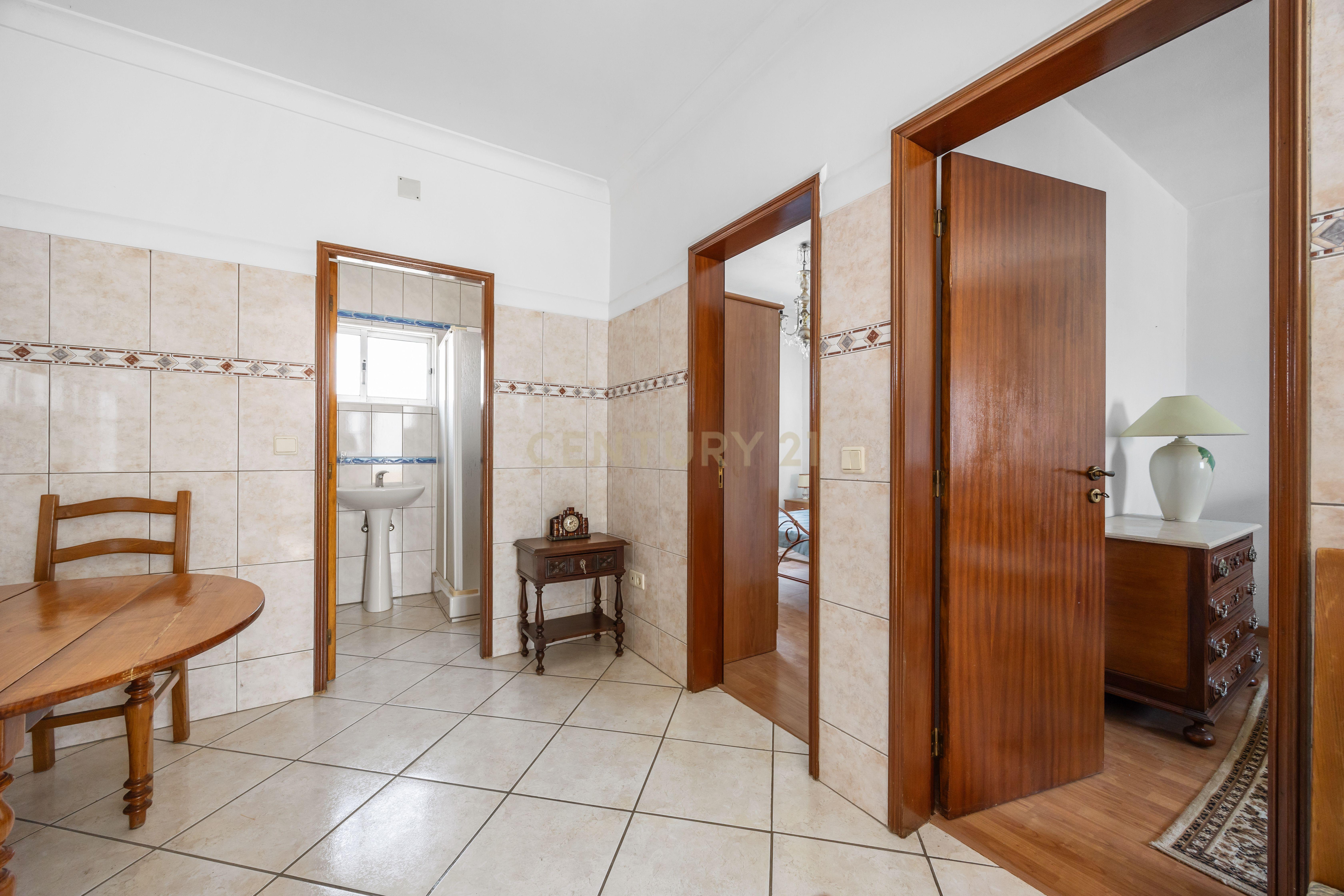 Fotografia 5 de Moradia com 4 Frações T1 Independentes | Excelente Investimento | Penalva – Palmela
