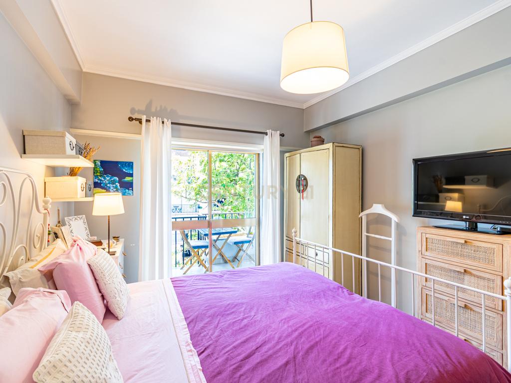 Apartamento T2 Junqueiro - Carcavelos - Cascais com varanda - Image 11