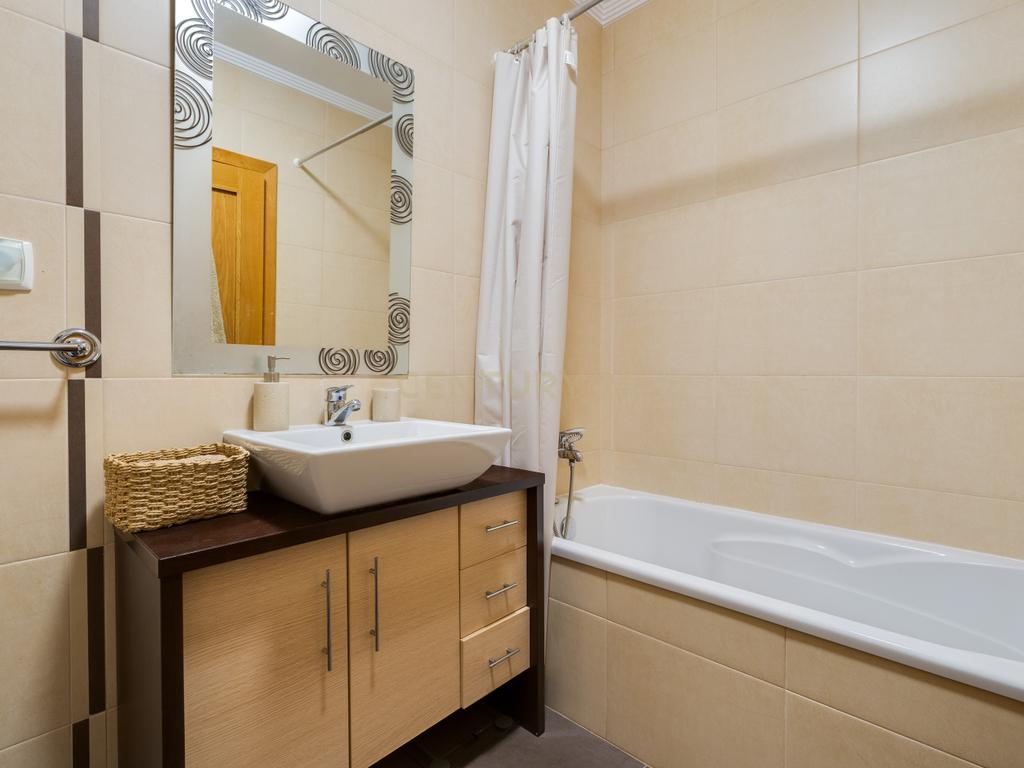 Apartamento T3 com Garagem na Quinta João de Ourém — Olhão - Image 16