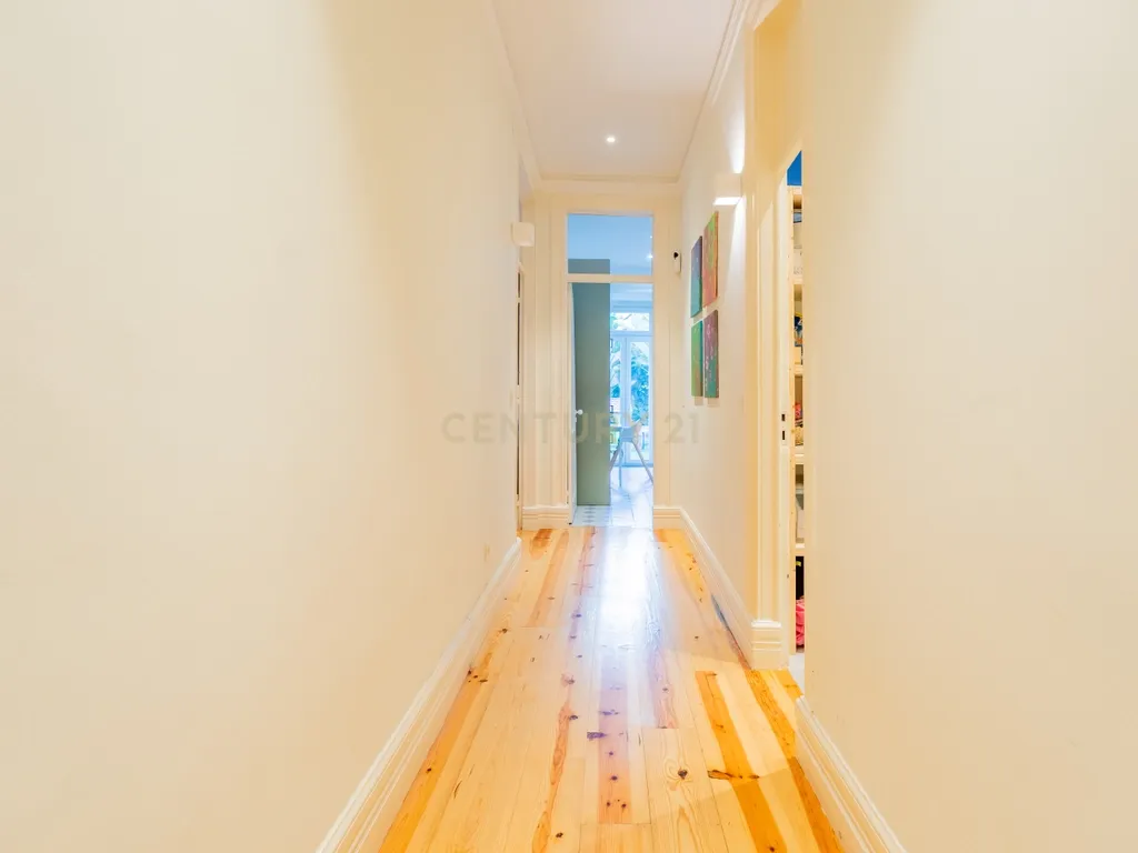 Apartamento T5 de Charme com Jardim Privativo nas Avenidas Novas | Avenida 5 de Outubro, Lisboa - Image 20