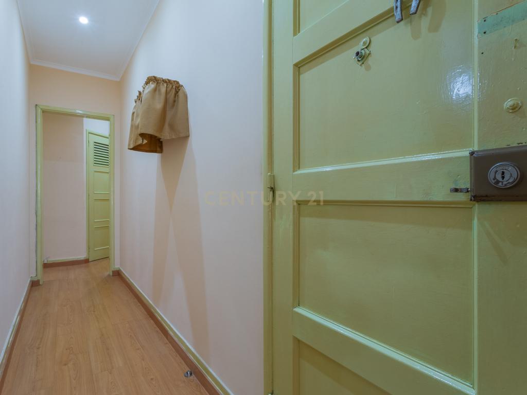 Apartamento T3 em Moscavide, Loures - Image 8