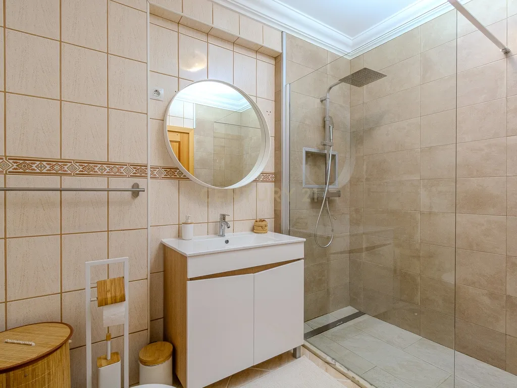 Apartamento T2 | Logradouro | Estacionamento | Olhão - Image 20