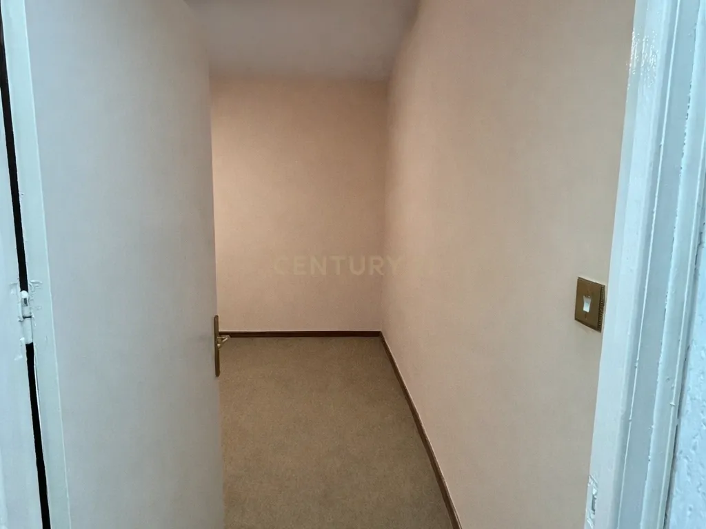 Edifício exclusivo com grande potencial numa das melhores zonas de Trujillo - Image 44