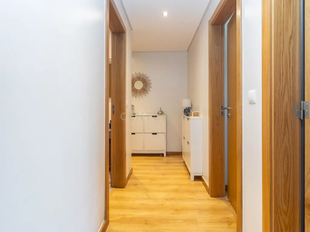 T3 com 125 m² | Quinta de São Macário | Suíte, Varanda e Arrecadação - Image 11