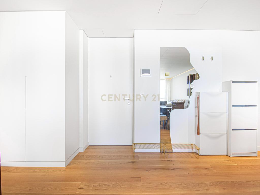 Apartamento T2 no Infinity em Campolide - Image 22