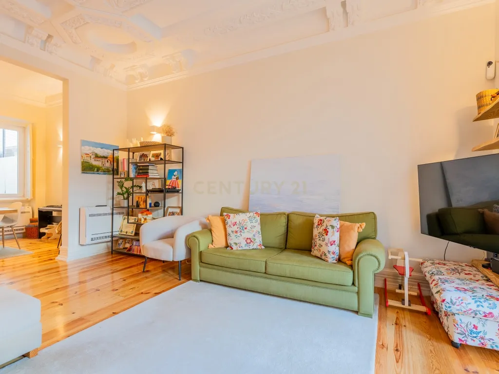 Apartamento T5 de Charme com Jardim Privativo nas Avenidas Novas | Avenida 5 de Outubro, Lisboa - Image 5