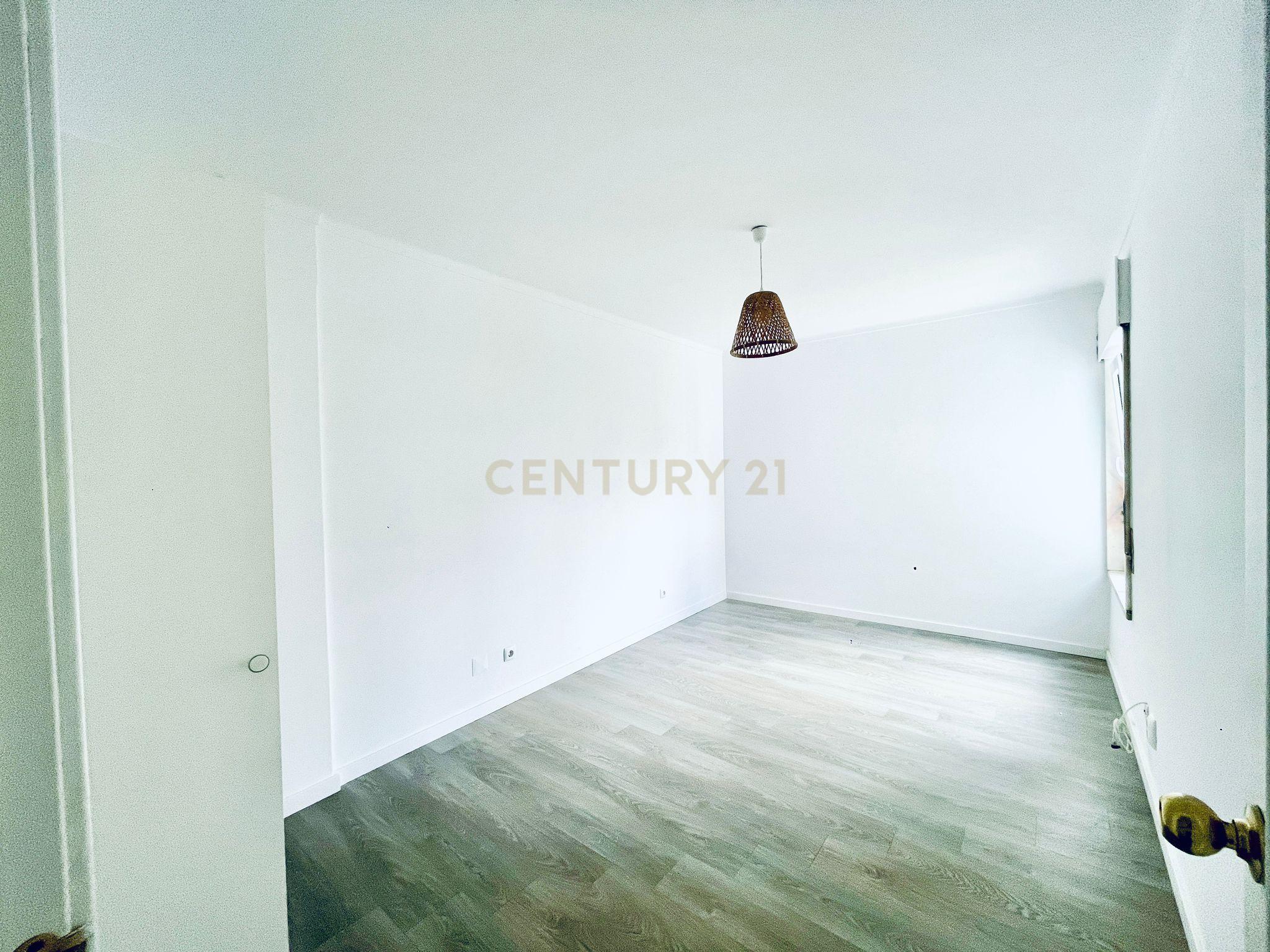 Apartamento t2 em alcabideche com condições especiais para jovens até 35 anos - Image 3