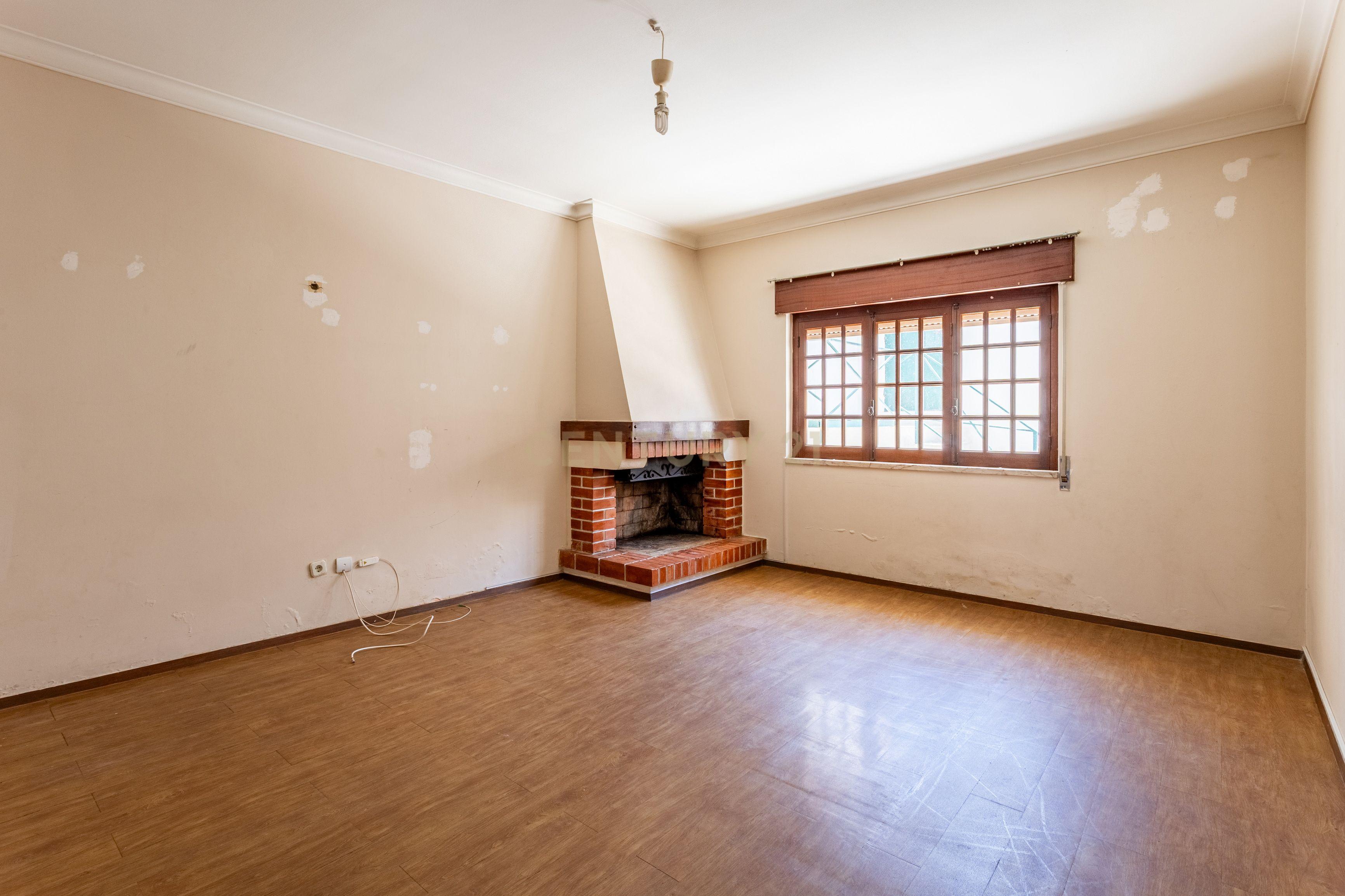 Fotografia 9 de Espaçosa Moradia T3 em Azambuja, Lisboa