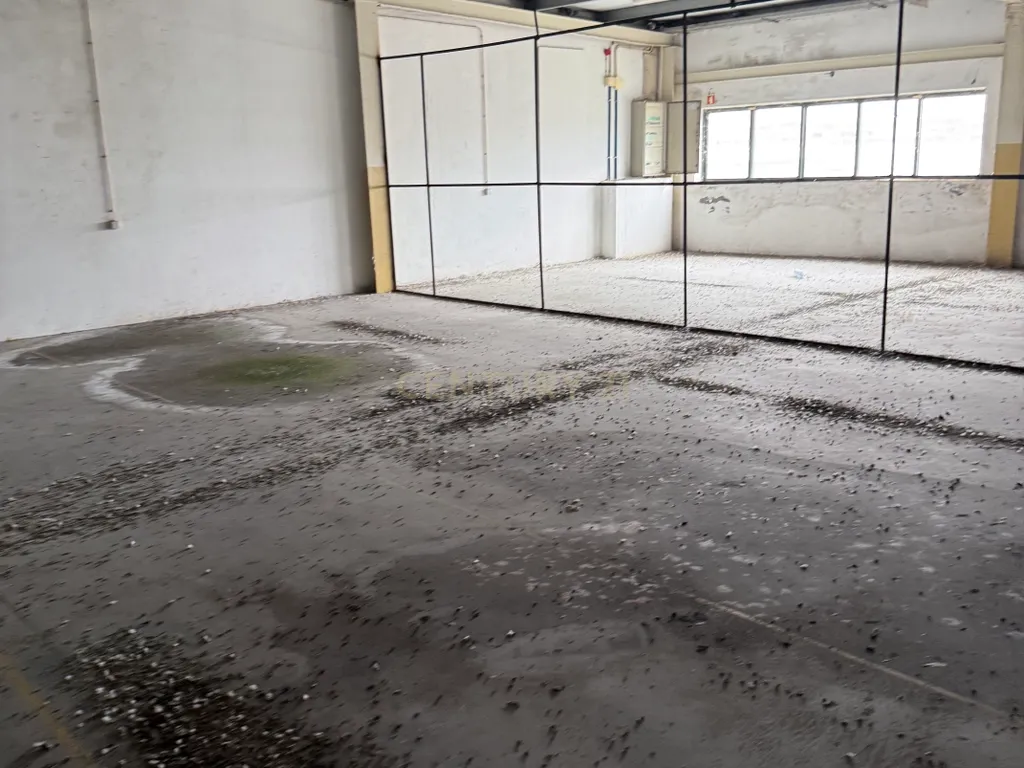 Armazém de 1.000 m² | 2 Pisos | Elevado Potencial de Rentabilidade - Image 17