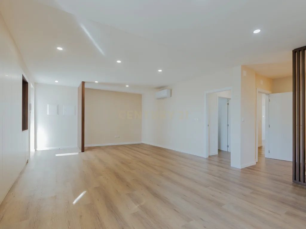 🏡 T3 NOVO | 117 m² | PINHAL NOVO | CONFORTO E QUALIDADE - Image 5