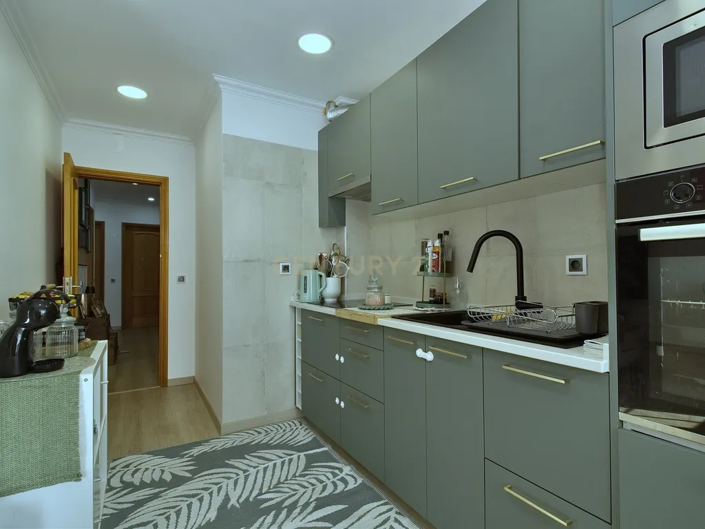 Apartamento Alcabideche com Garagem Box - Image 12