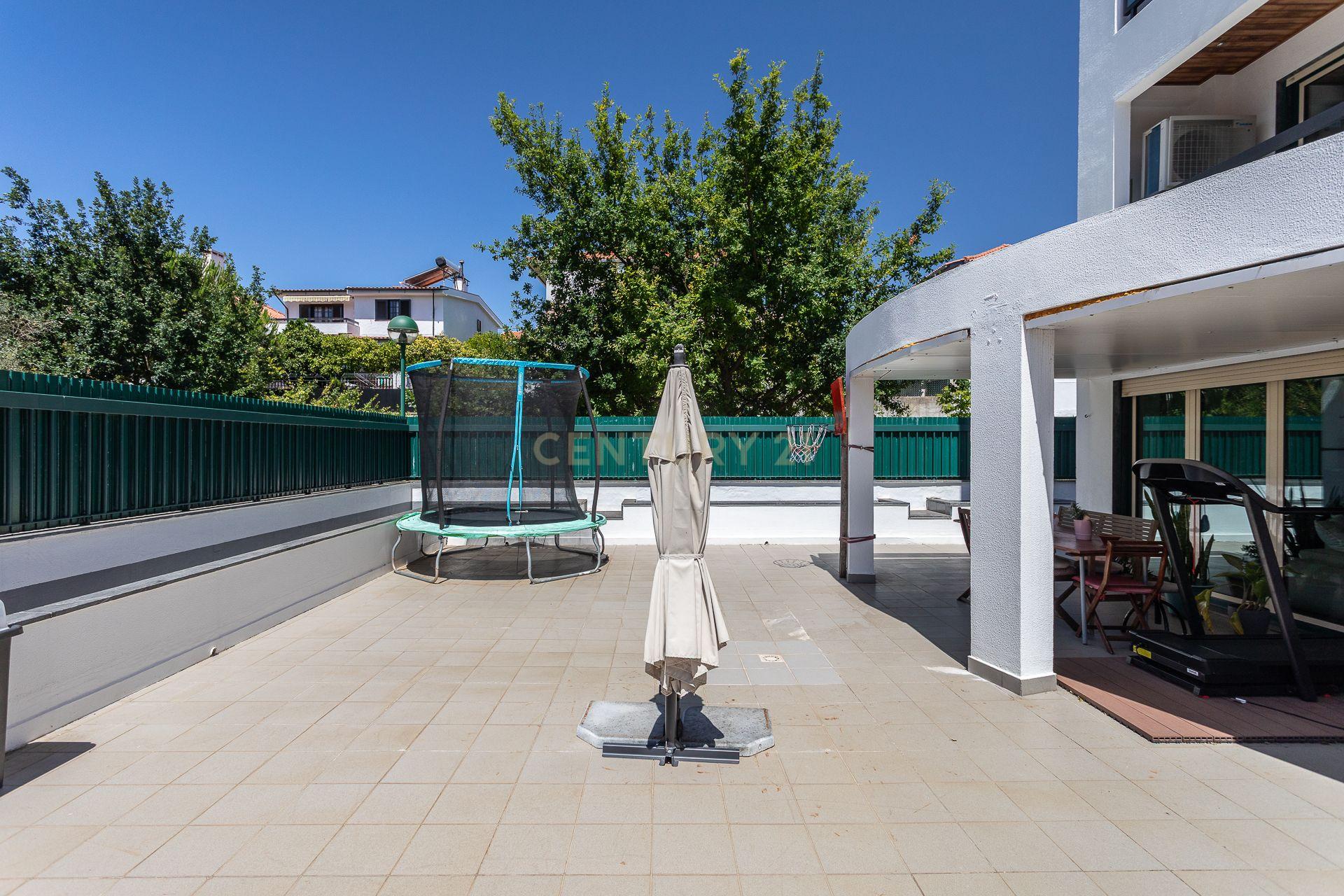 Fotografia 4 de T2 com fantástico Terraço em Nova Queijas