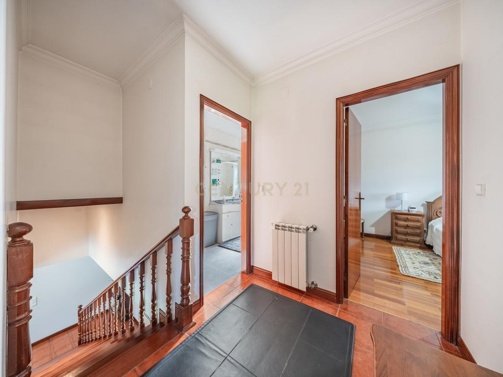 Casa T4 com Vista Panorâmica em Arcos de Valdevez - Image 20