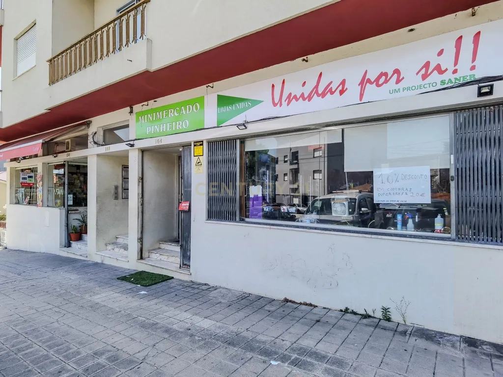 TRESPASSE de Estabelecimento Comercial (Mercearia) em Valbom, Gondomar - Excelente Oportunidade de Negócio! - Image 2