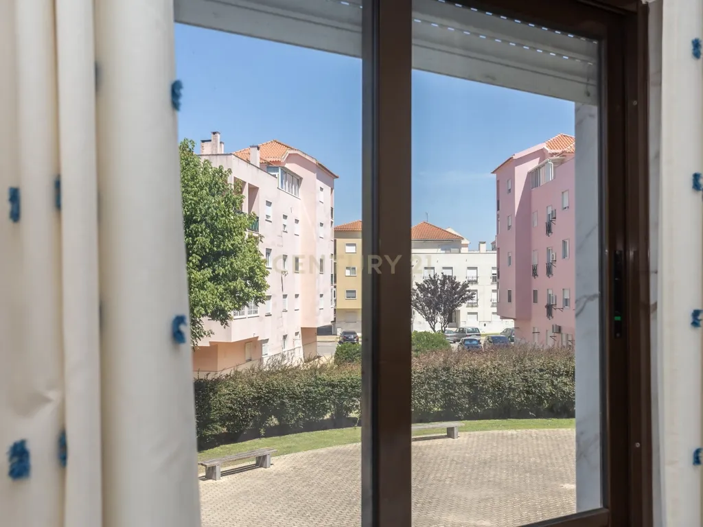 Quinta do Conde/ Cova dos Vidros - Apartamento de 4 assoalhadas inserido num º 1º andar - Image 29