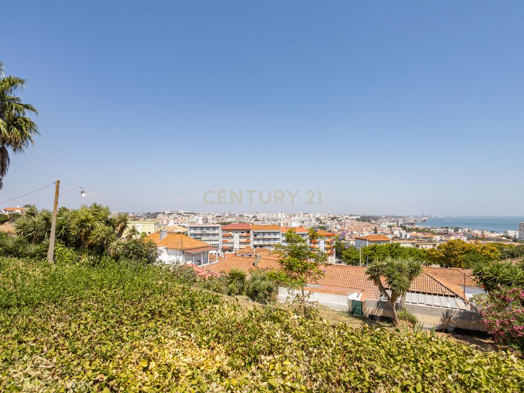 Apartamento T3 com Vista Deslumbrante sobre a Baía de Setúbal – Bairro dos Pescadores, Reboreda - Image 35