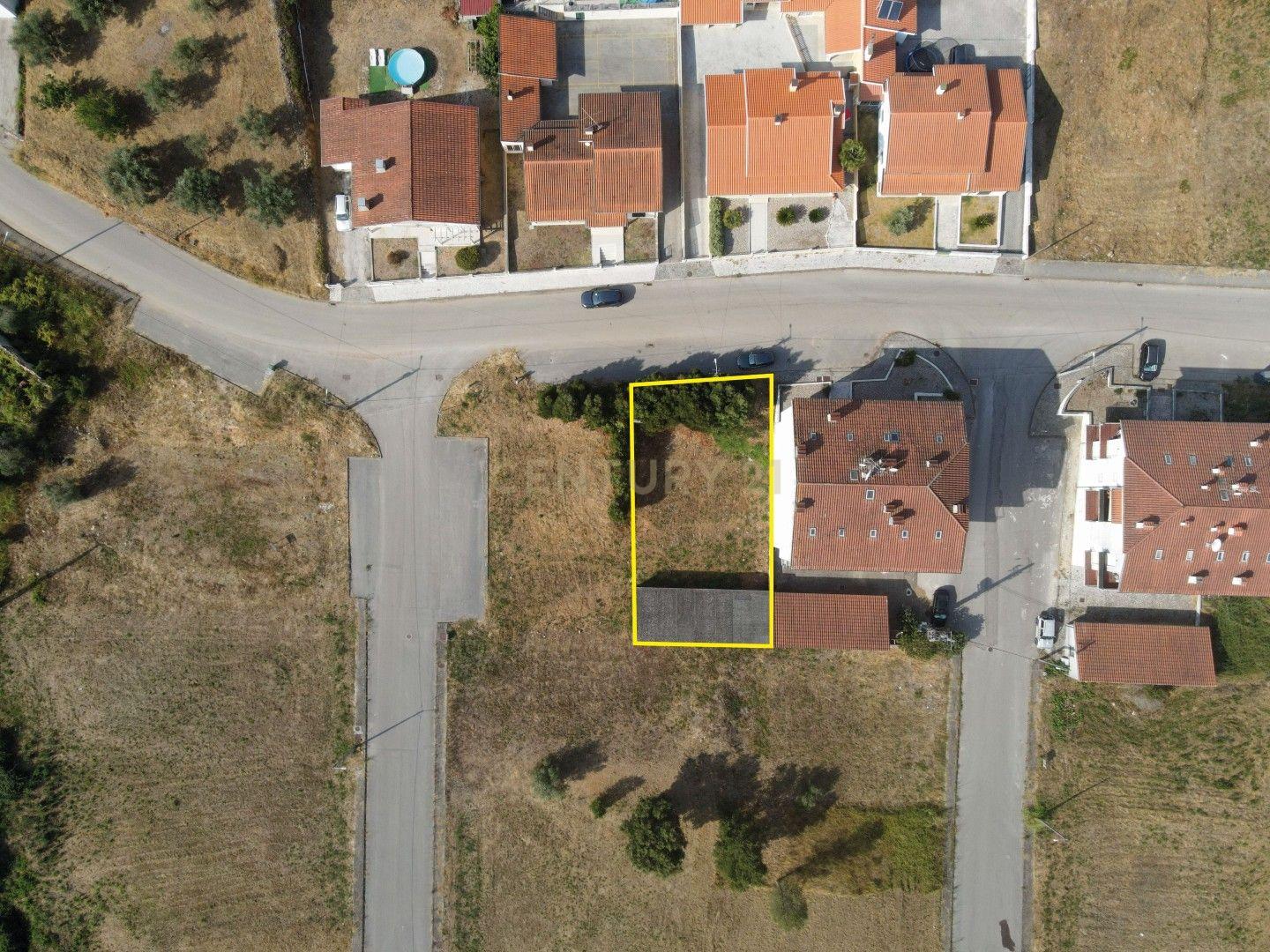 Fotografia 4 de Lote - Construção de Prédio