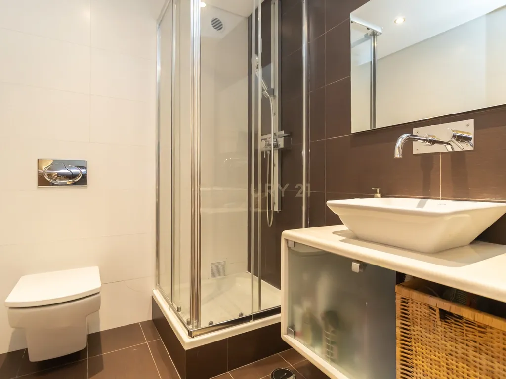 T3 com 125 m² | Quinta de São Macário | Suíte, Varanda e Arrecadação - Image 23