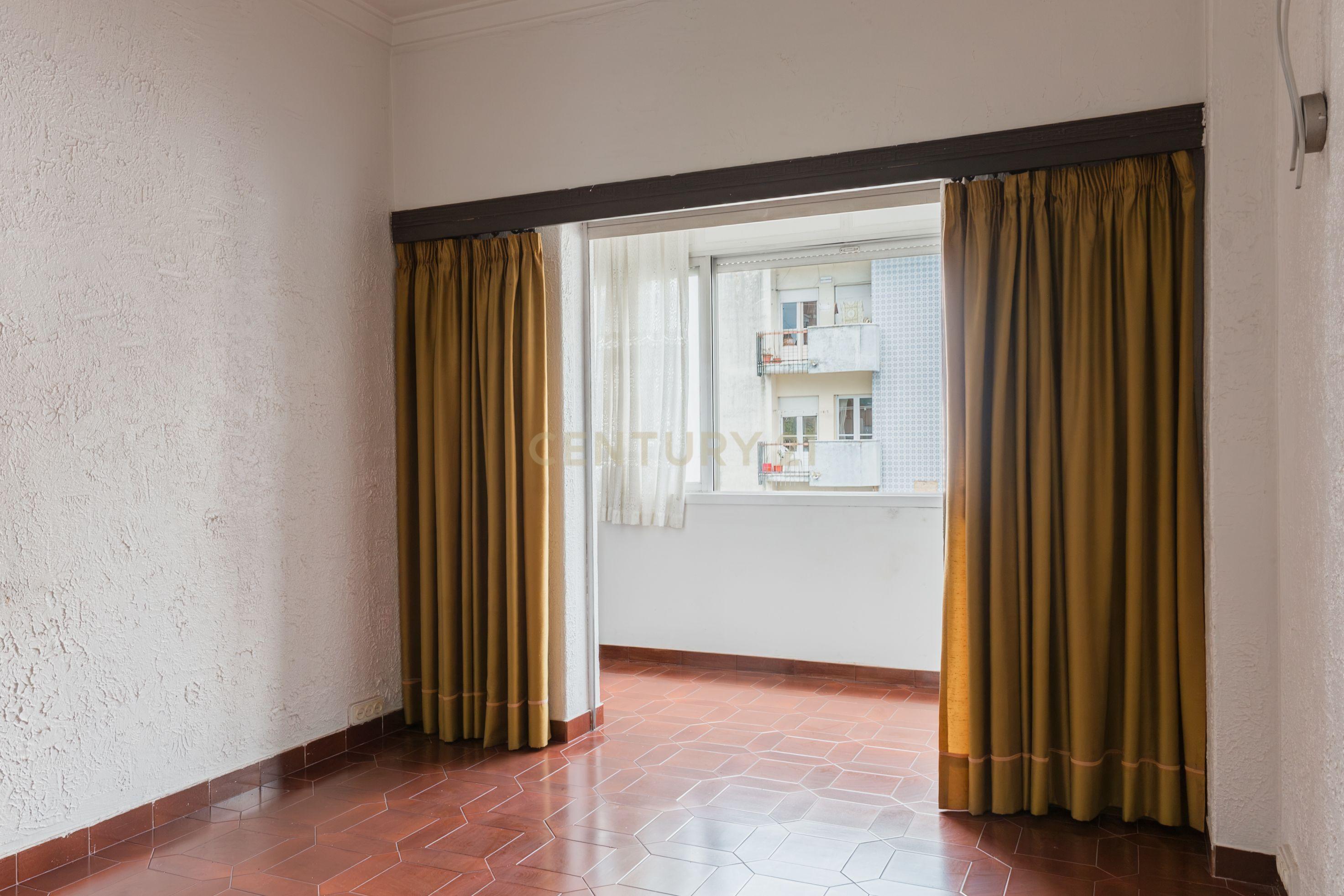 Fotografia 8 de T3 com Vista Monsanto | Conforto e Localização Privilegiada
