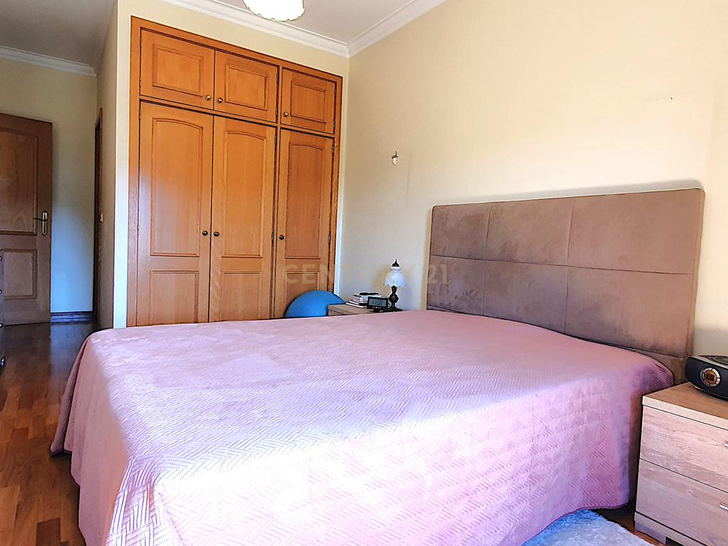 Apartamento T2 Centro da Cidade I  Garagem I Elevador - Image 15