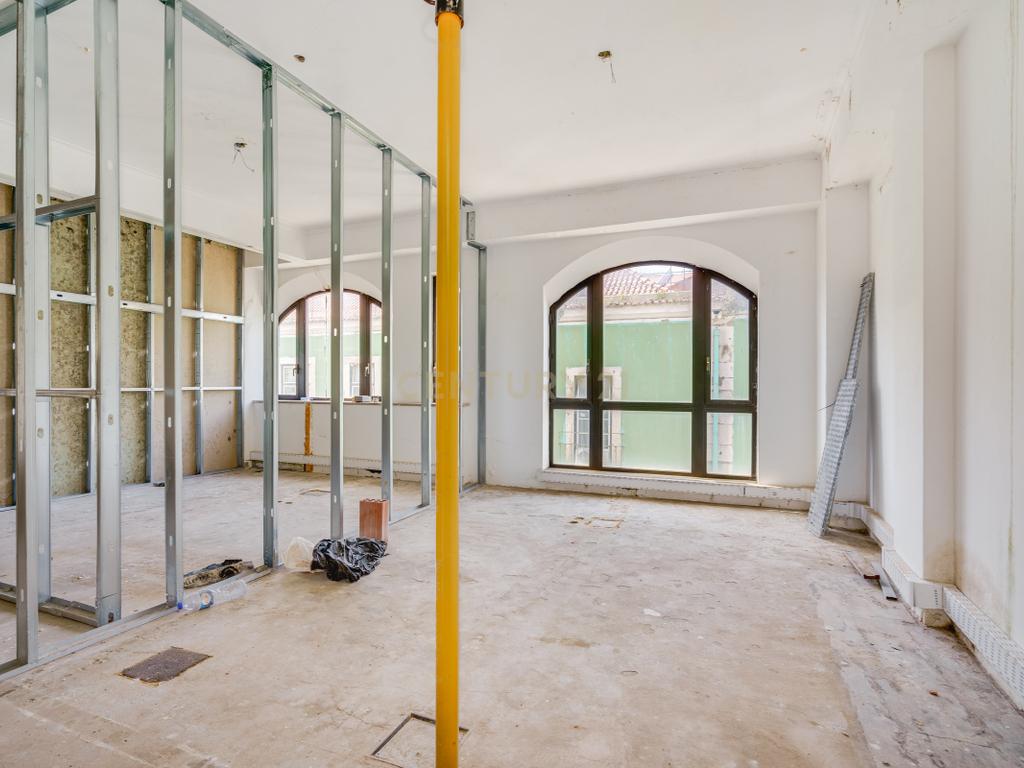 Prédio de Serviços em Alcântara – Projeto Aprovado para Aparthotel com 15 Unidades | Próximo ao LX Factory e Allo | Alcântara Lisbon Offices - Image 8
