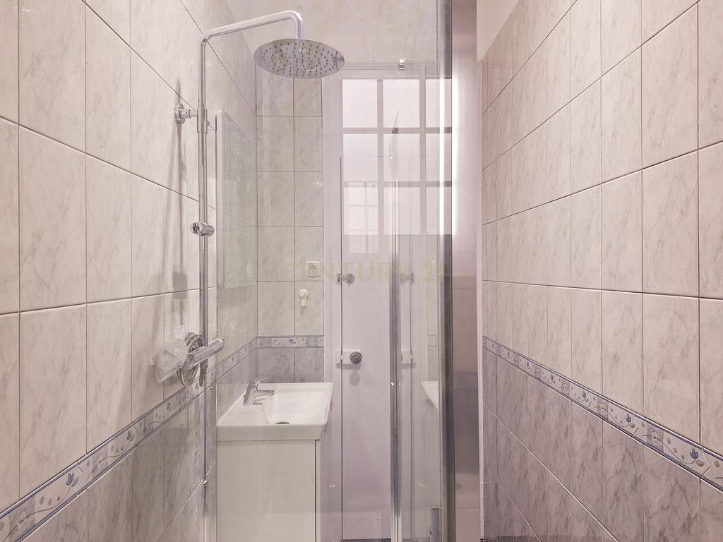 Apartamento T3 para Arrendamento em Campolide - Image 30