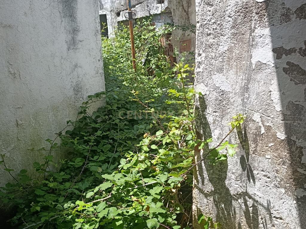Prédios Urbanos na Sobreda – Transforme este Espaço na Casa dos Seus Sonho - Image 10