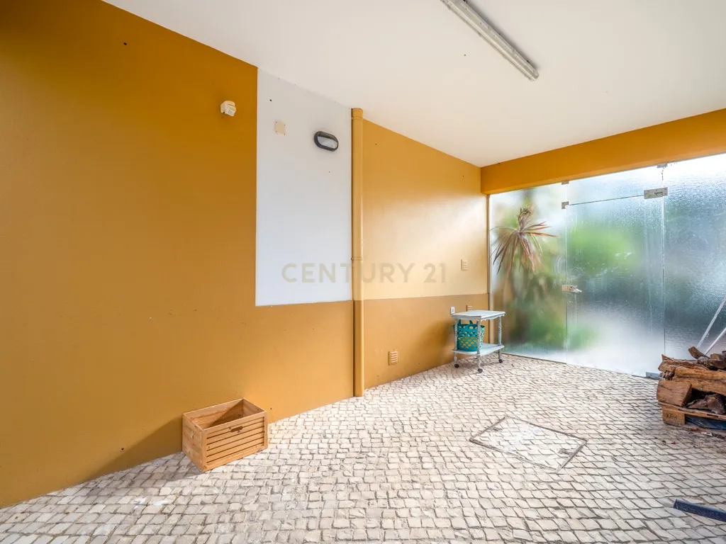 Moradia Unifamiliar de Prestígio | Quinta dos Álamos I Guia – Albufeira | T5 | Piscina | Jardim - Image 37