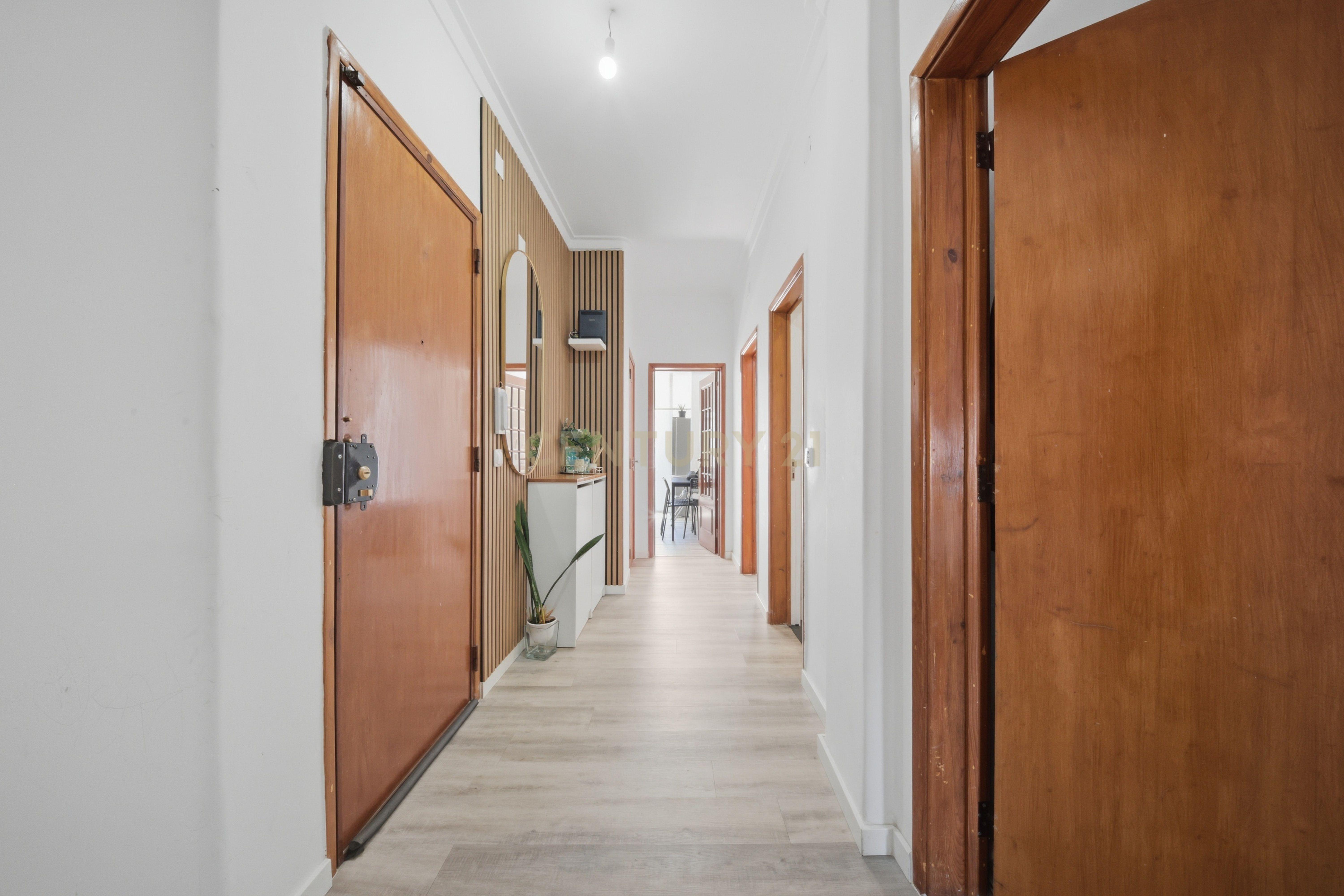 Fotografia 8 de Agualva-Cacém T2+1 Remodelado!