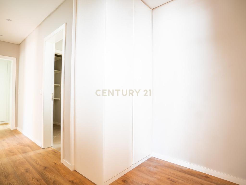 T3 Remodelado a Estrear | 98 m² | Varanda | Metro a 200 m | Arroios - Image 15
