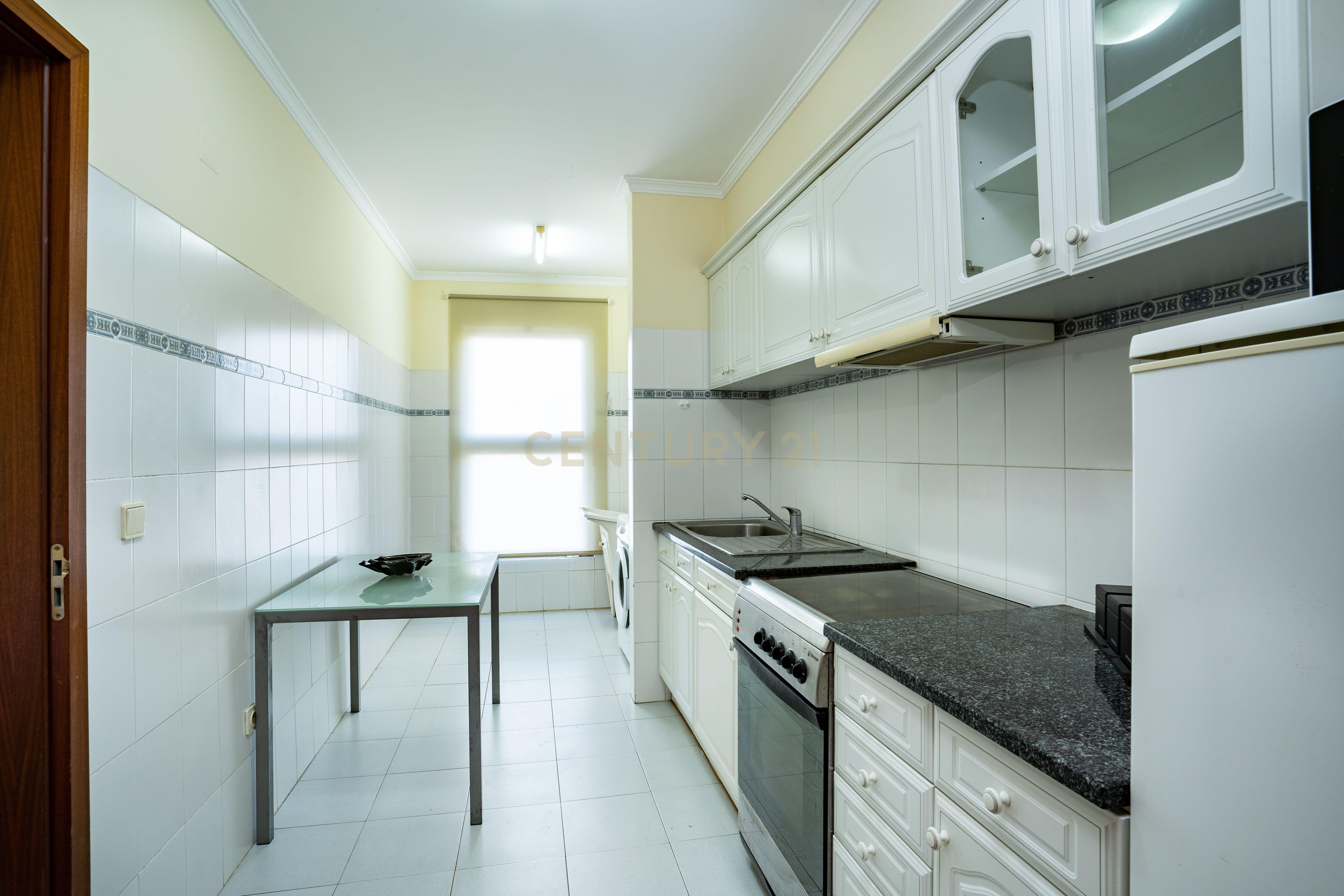 Fotografia 9 de Apartamento T2 no Caniço de Baixo — Vista Mar, Conforto e Qualidade de Vida